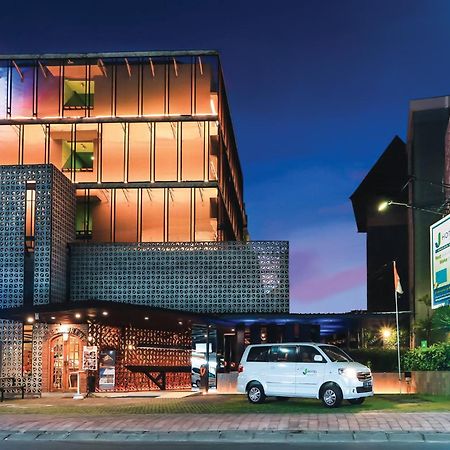 J Hotel Kuta Kuta  Exterior photo