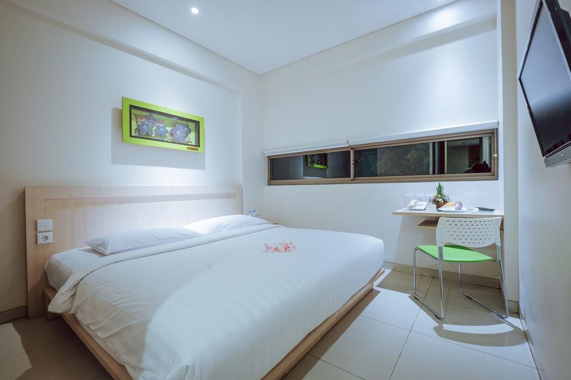 J Hotel Kuta Kuta  Exterior photo