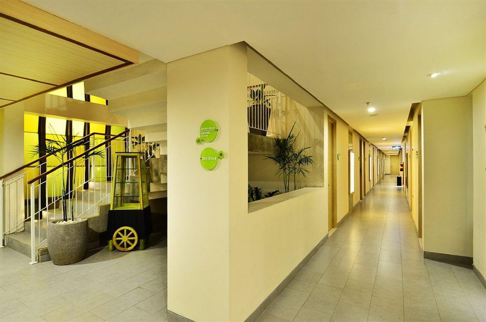 J Hotel Kuta Kuta  Exterior photo