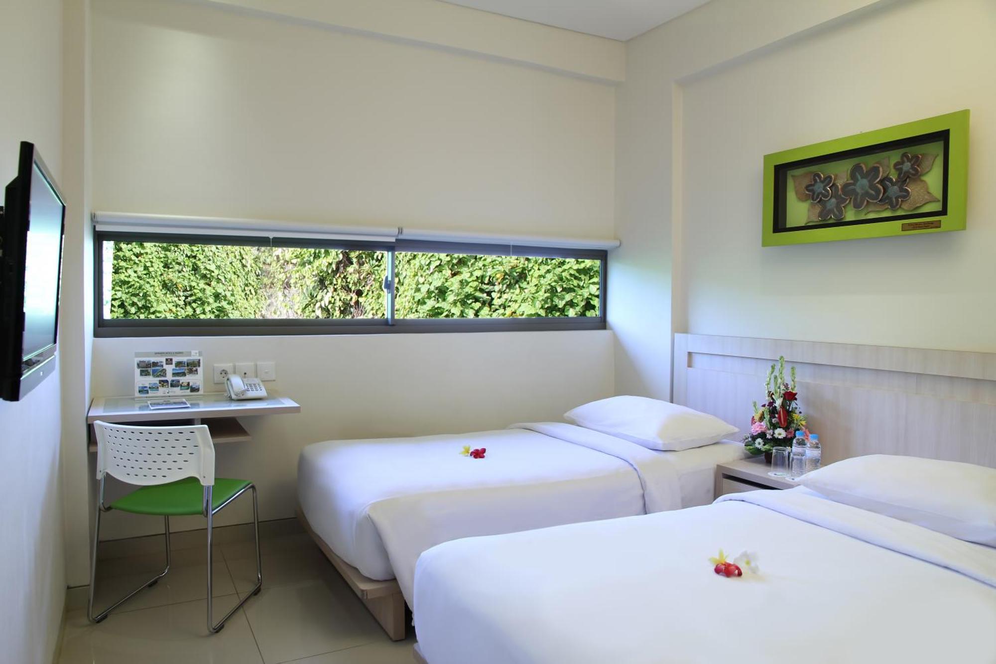 J Hotel Kuta Kuta  Exterior photo